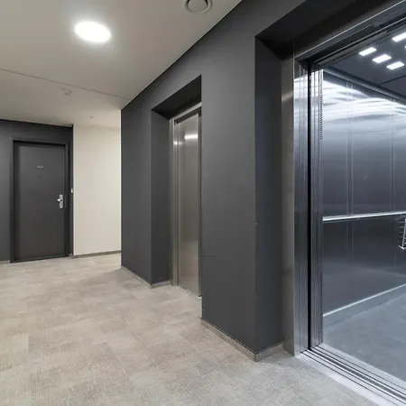 Apartment Mozart, Free Onsite Parking, Air Conditioning, 1gbs Wifi