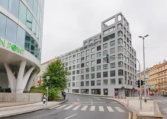Mozart, Free Onsite Parking, Air Conditioning, 1gbs Wifi *